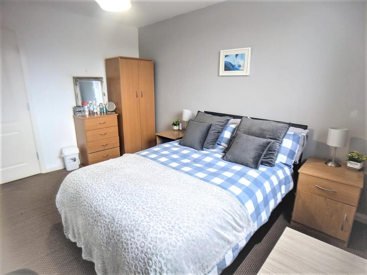 Large 3 Bedrooms In Liverpool City Centre, Free Parking Exterior photo